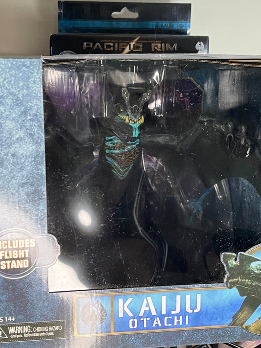 NECA Pacific Rim Ultra Deluxe Kaiju Otachi Flying Version Action Figure, 7"